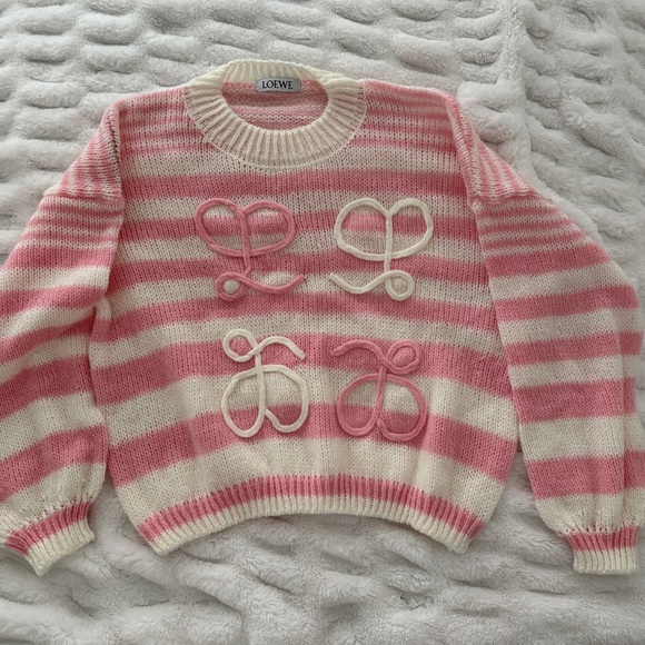 white and pink striped sweater - Picture 1 of 2